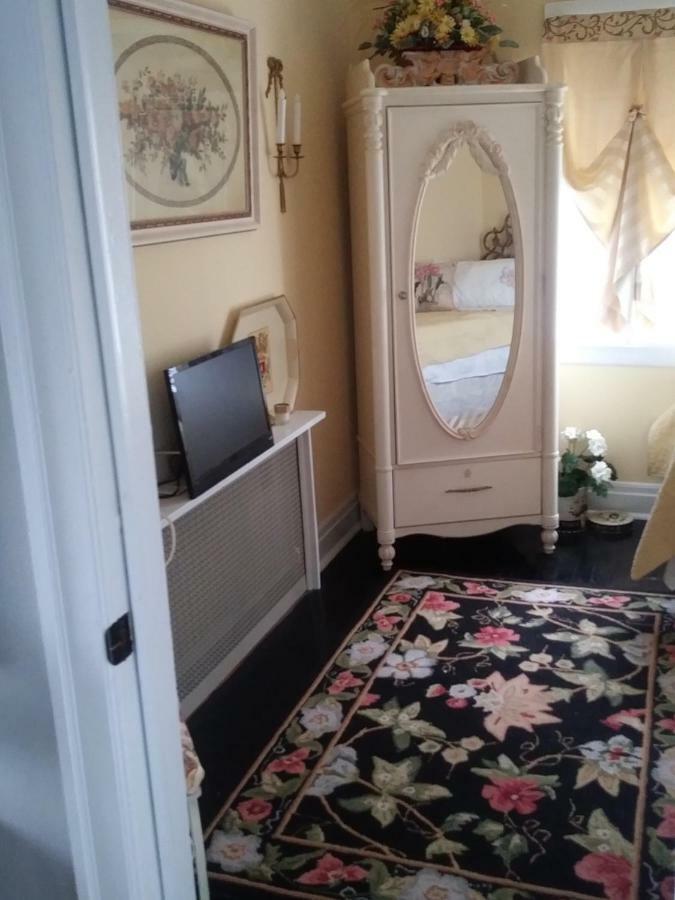 The Guest House At The Regina House Tea Room Moosic Camera foto